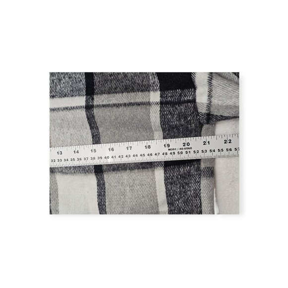 Flannel Shacket Size S Womens Black & Gray Oversized Jacket Button Closure - Picture 5 of 8